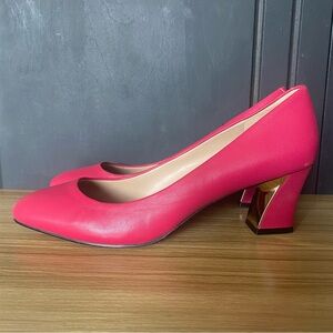 Pink KARL LAGERFELD kitten heels with gold detail